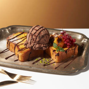 フレンチトーストwith “チョコレートブラウニー” 1,300円(セット:1,500円)