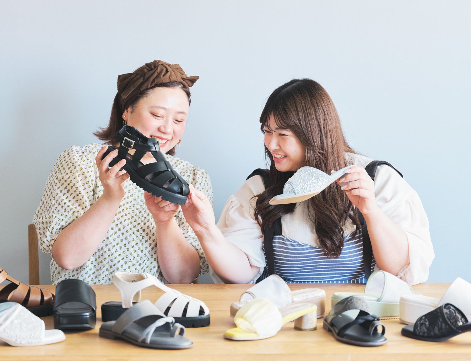 天使 新品 PASARAN フォーファーサンダル サイズ 44-45 制作ウラ話をこっそり公開】おさむ&あいまるプロデュースlafarfa SHOES